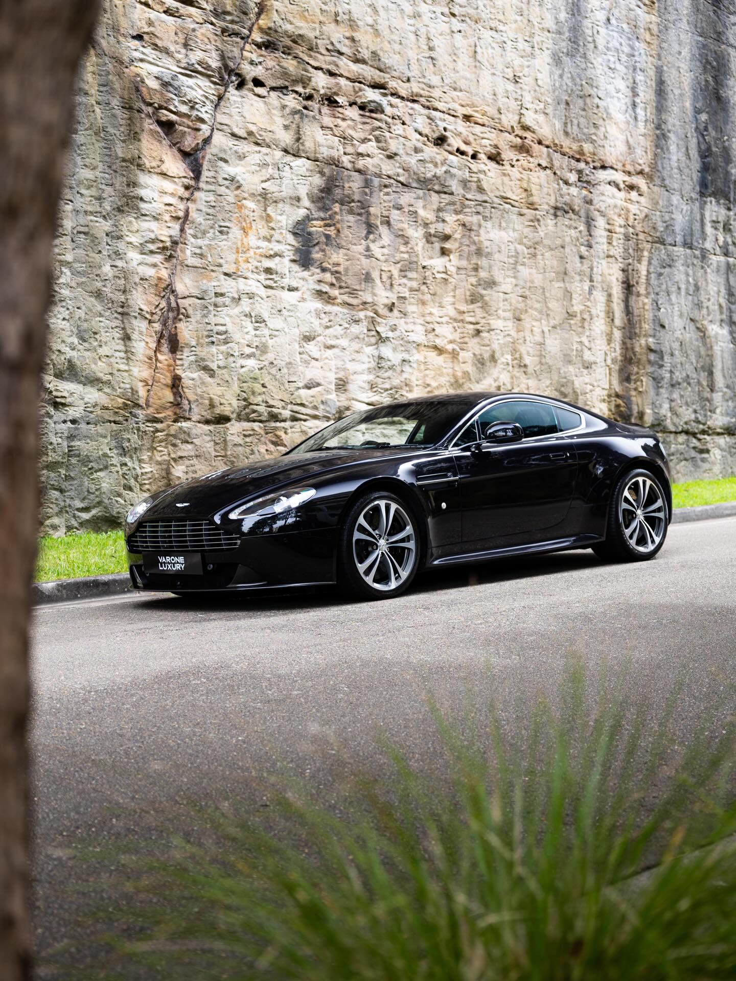V12 Vantage